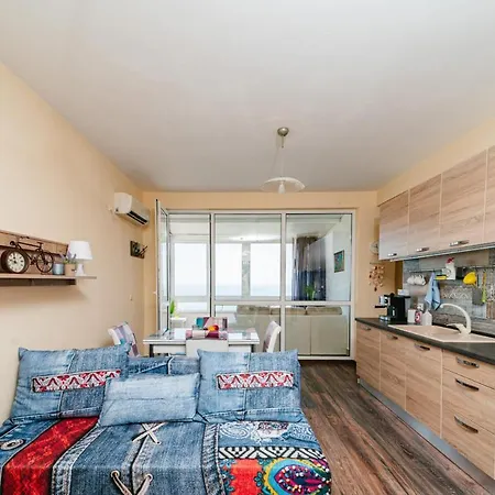 Apartment Yav-ka Budzhaka *